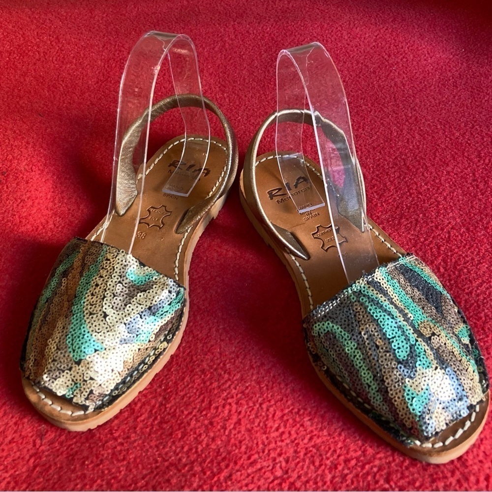 RIA Sz 38 Sequin Peacock Colourway Avarca Made ln Spain Menorca Leather Sandals
